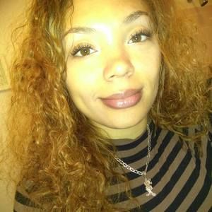 Meet your Posher, Corrine